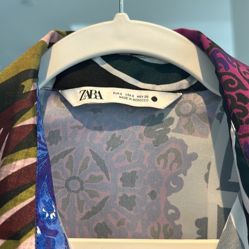 Zara - Printed Patchwork Flare Sleeve Button Up S… - image 2